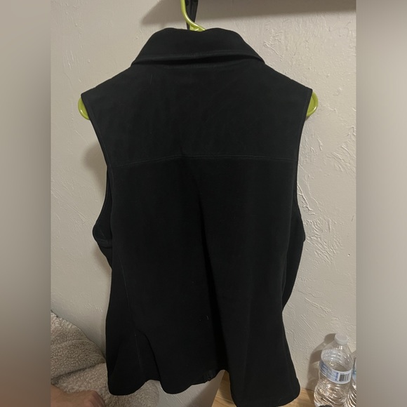 Fleece vest - Picture 2 of 3